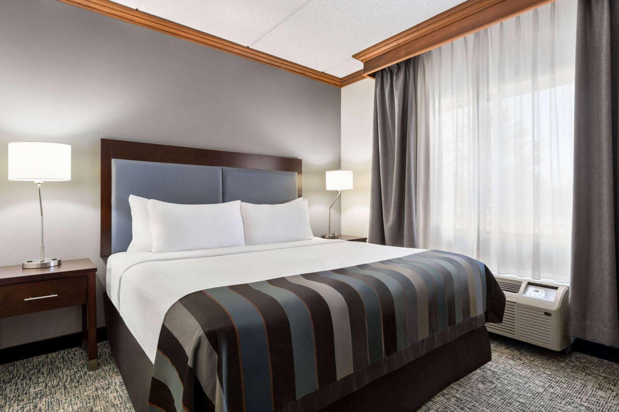 วินเกท บาย วินด์แฮม เฟลตเชอร์ แอท แอชวิลล์แอร์พอร์ต Hotel เฟลทเชอร์ ภายนอก รูปภาพ